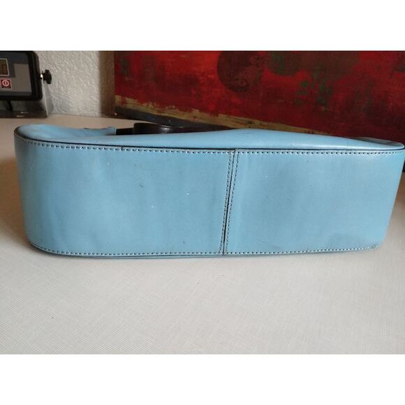 Kenneth Cole NY Leather Shoulder Bag - Picture 4 of 4